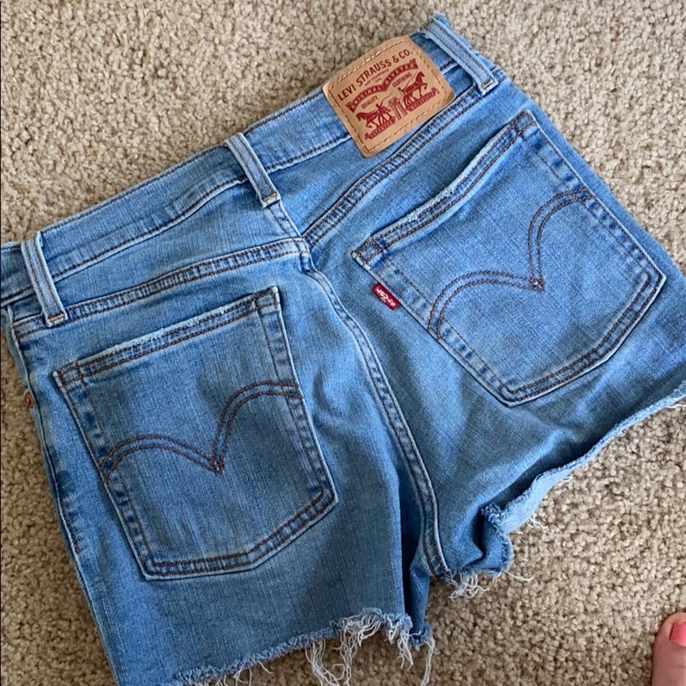 Levi’s shorts